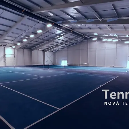 Tennishill