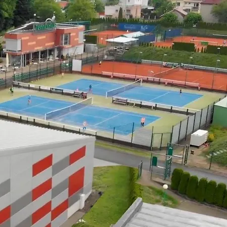 Tennishill 3* Havirov